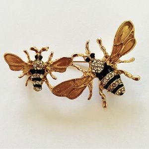 Ladies Bee 🐝 Brooch